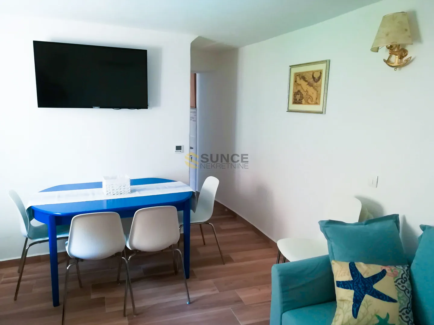 baška ,centar, adaptirana starina sa dva apartmana na 80m od mora! - slika 16