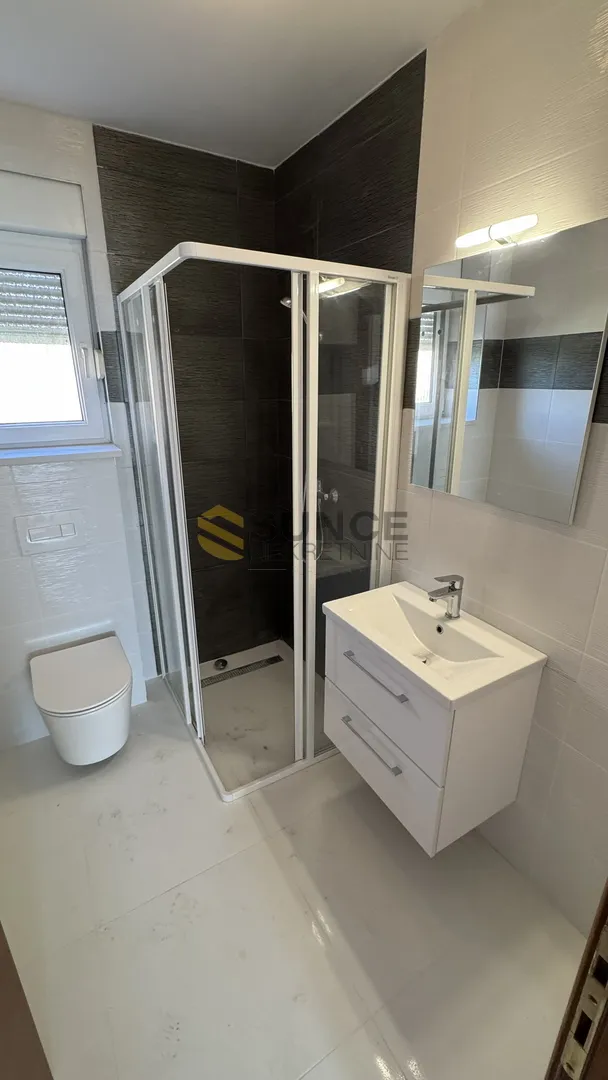 grad krk dvoetažni stan sa pogledom na more! - slika 15