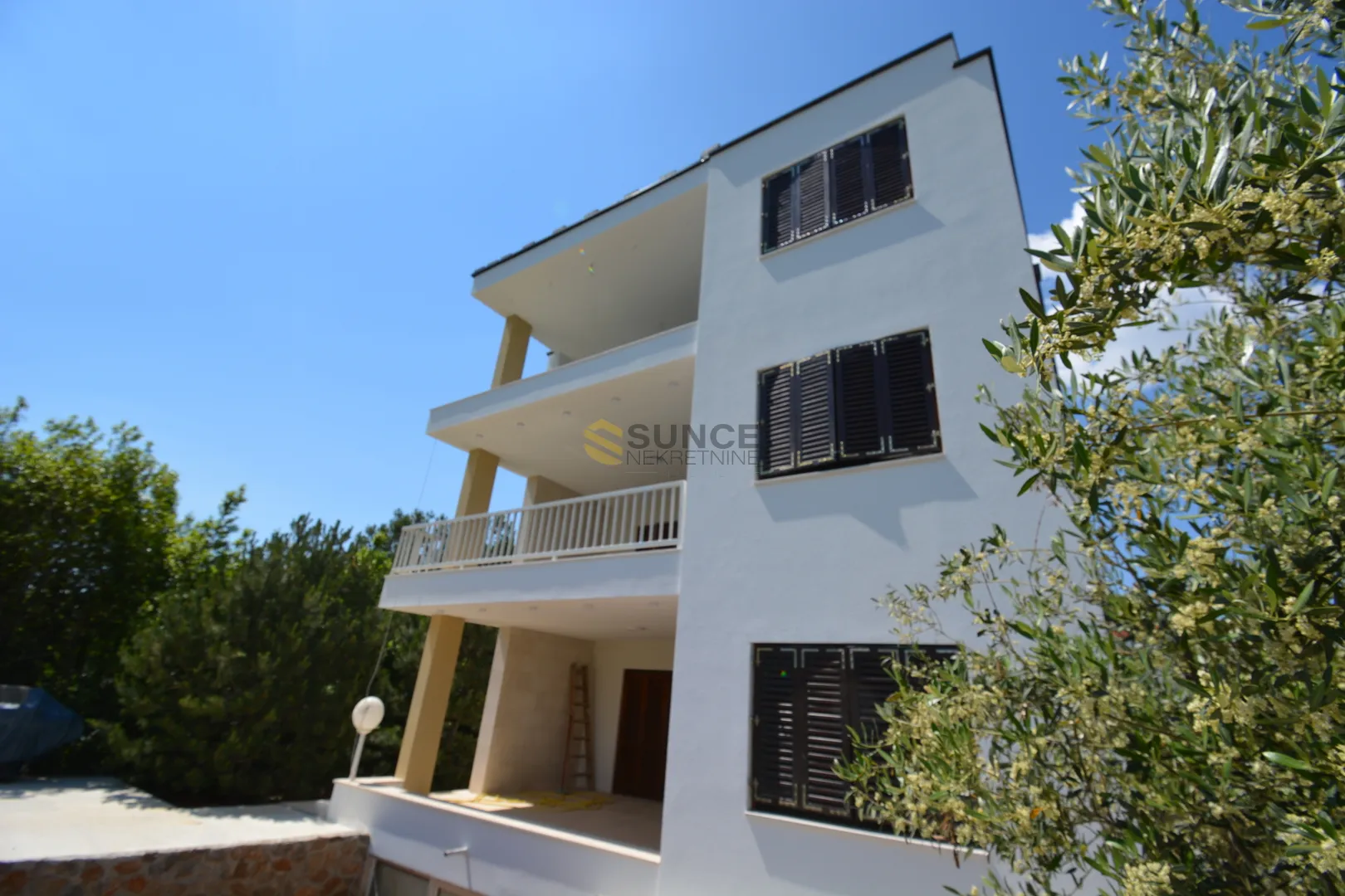 otok krk, grad krk,, vila na jedinstvenoj lokaciji prvi red do mora! - slika 2