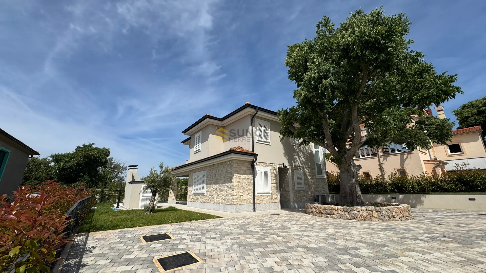 otok krk, okolica vrbnika, prekrasna nova vila s grijanim bazenom i uređenom okućnicom! - slika 11
