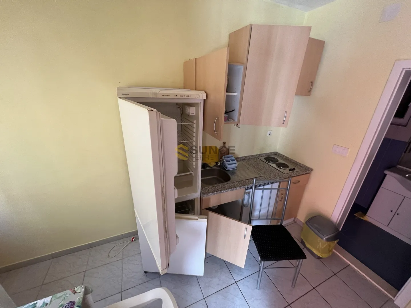 otok krk, samostojeća kuća od 300m2 s četiri i apartmana na lijepoj poziciji! - slika 19