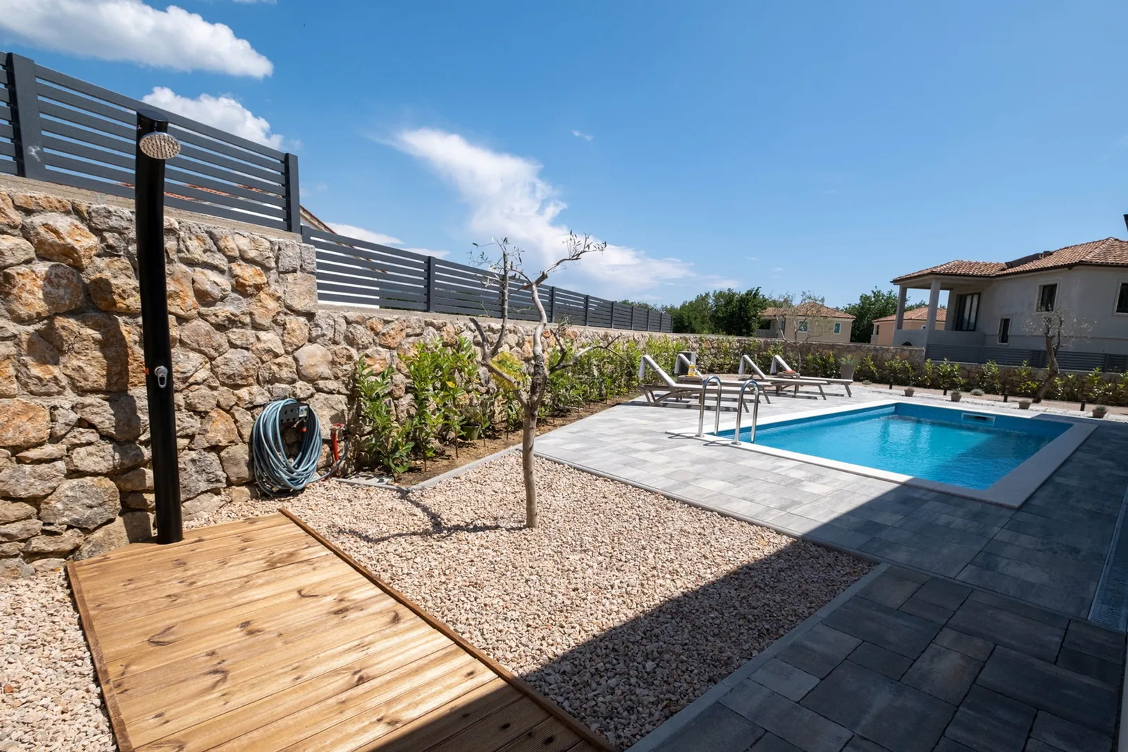 otok krk, prekrasno namještena vila s bazenom na lijepoj i mirnoj lokaciji! - slika 23