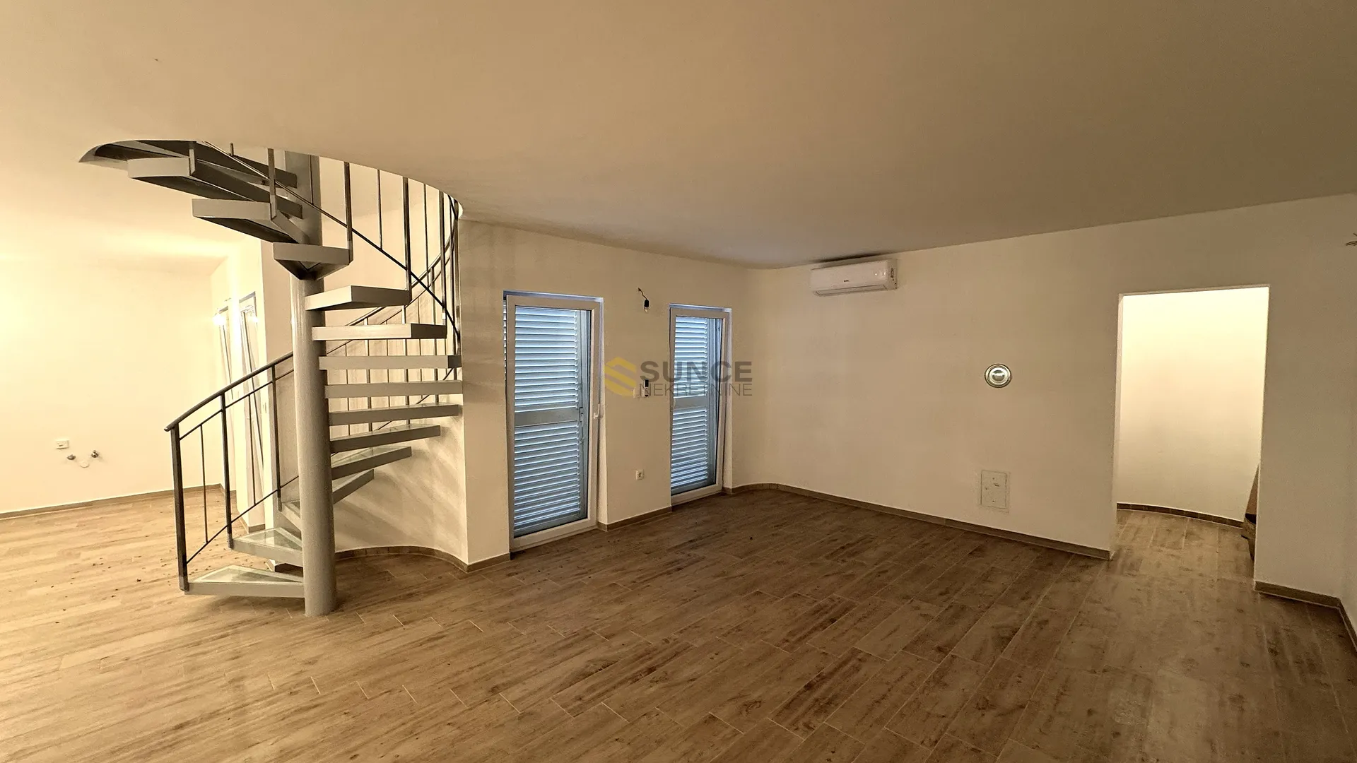 malinska, dvoetažni apartman od 88 m2 na odličnoj poziciji! - slika 2
