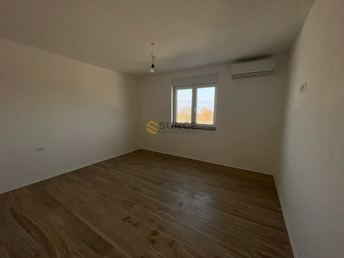 novo! otok krk, malinska, samostojeća vila s pogledom na more! - slika 9