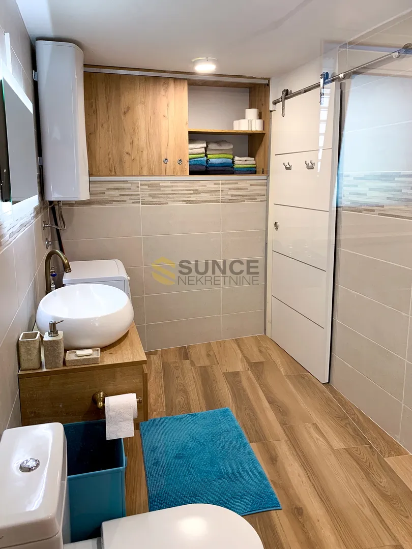 baška ,centar, adaptirana starina sa dva apartmana na 80m od mora! - slika 18