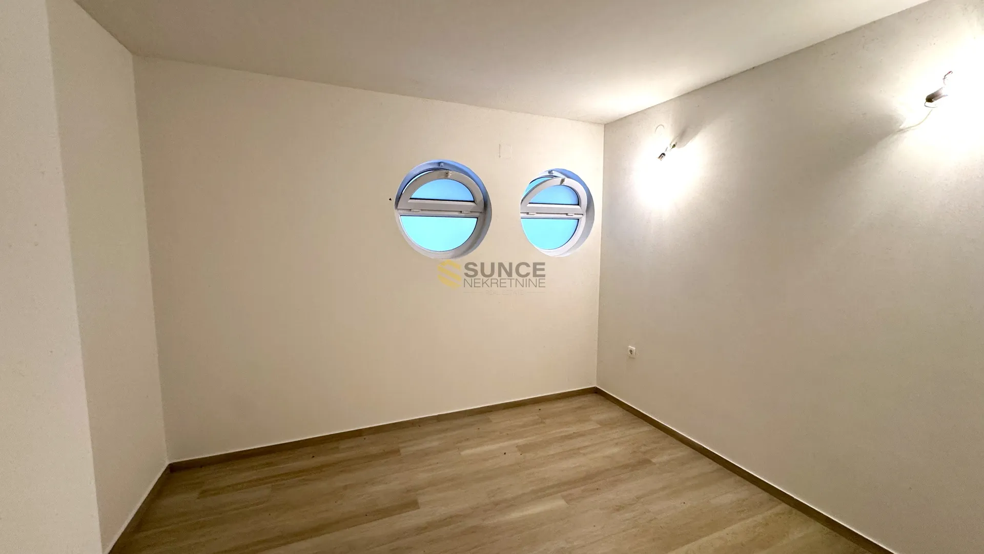 malinska, dvoetažni apartman od 88 m2 na odličnoj poziciji! - slika 4