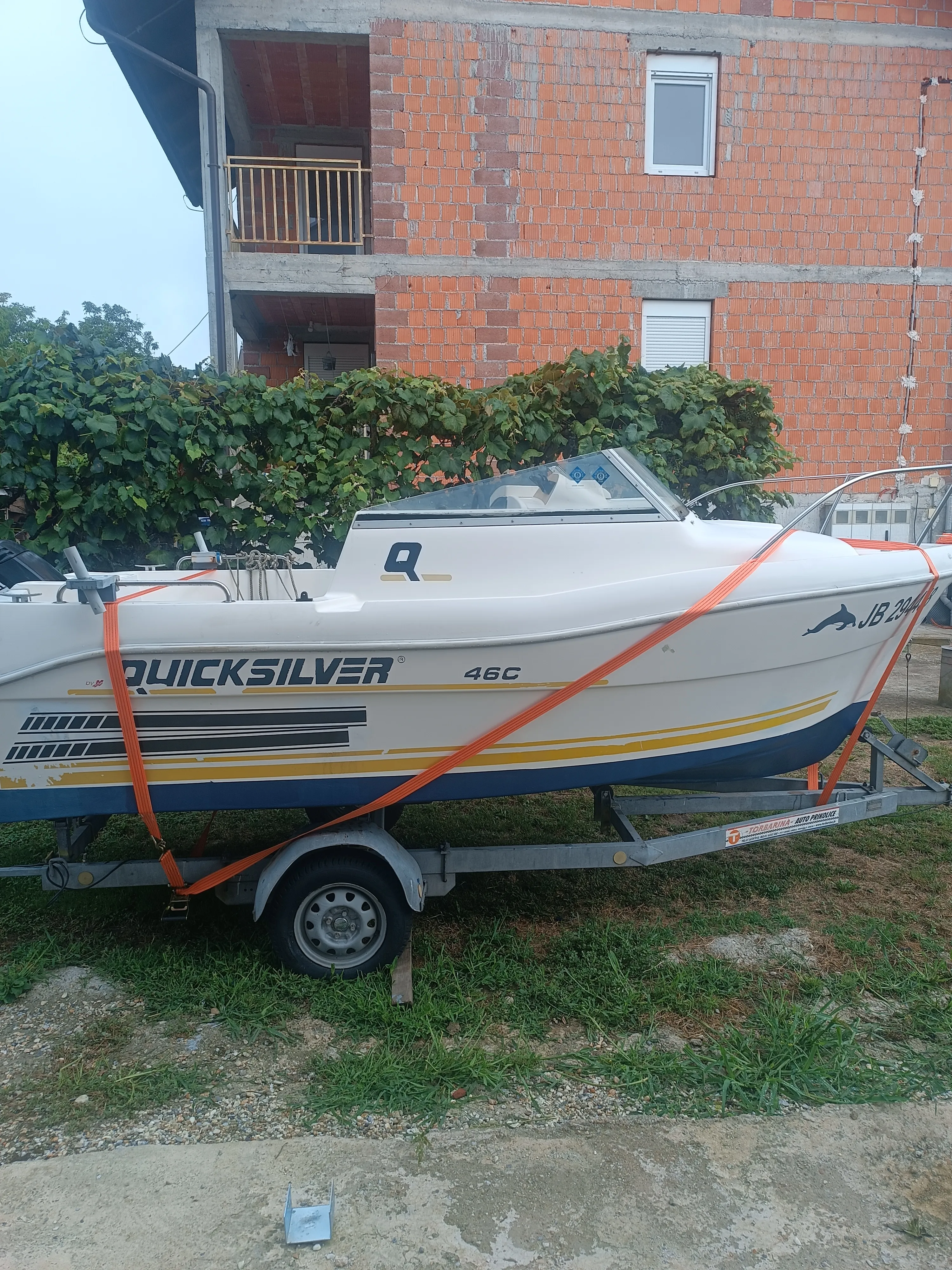 gliser sa kabinom quicksilver-cabin, motor mercury 40 ks, 8.998eu, zg. - slika 3