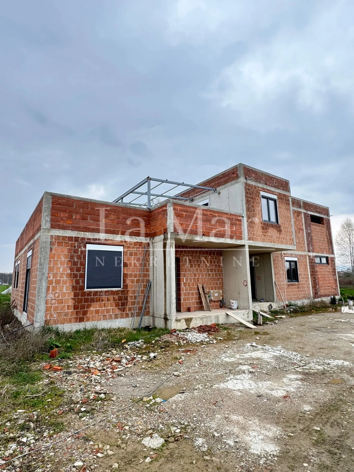 stupnik - stan u novogradnji - s2 prizemlje- 95 m2 sa vrtom + 2 vpm - slika 2