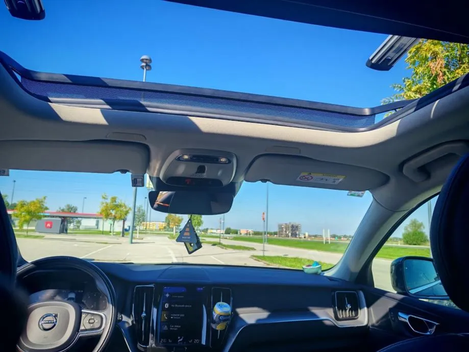 volvo xc60 b4(p)-a momentum pro automatik, kožna sjedala - slika 4