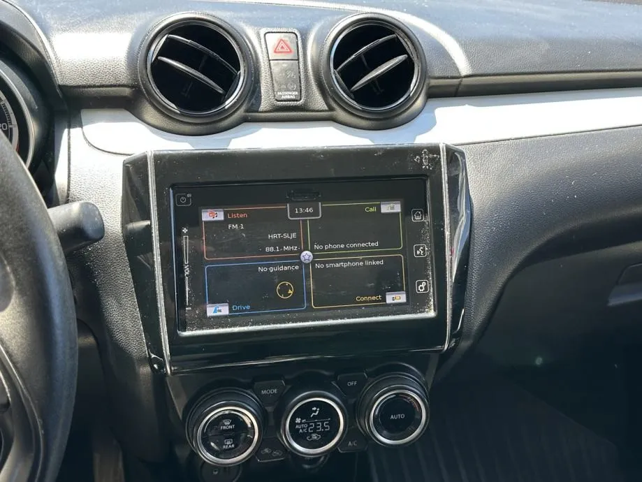 suzuki swift 1,0 hyb glx elegance od 1. vl - hr auto - nema prijenosa - slika 8