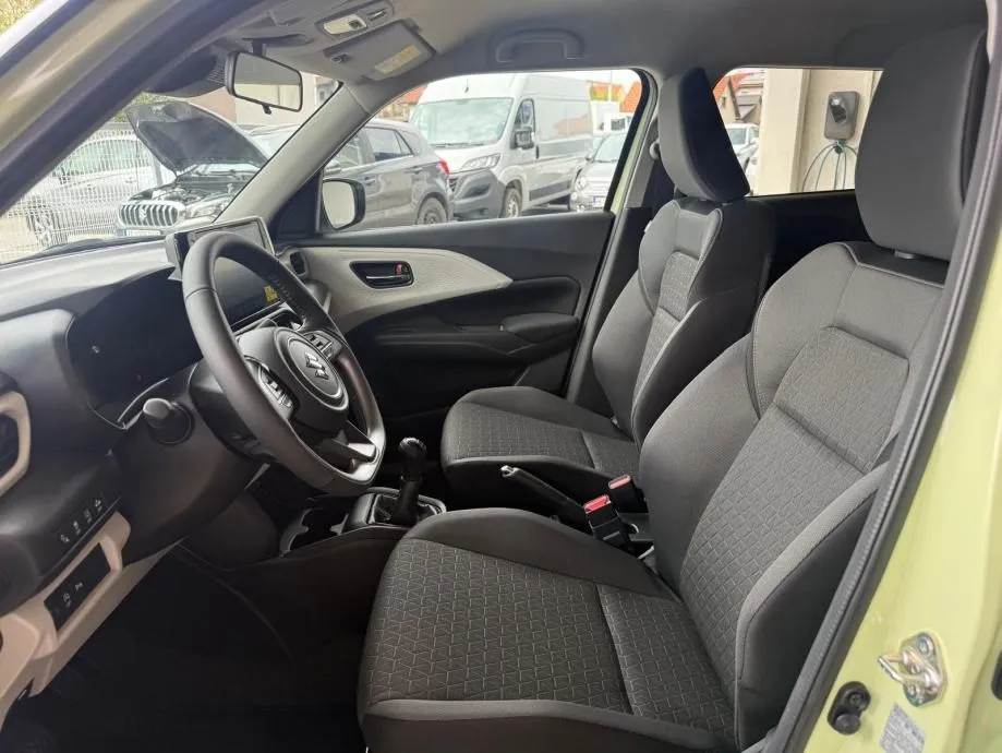 suzuki swift 1,2 hyb gl+ premium 2wd - slika 9