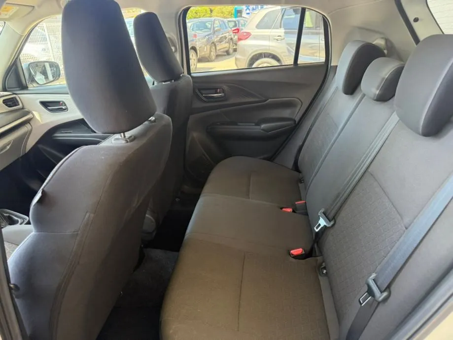 suzuki swift 1,2 - slika 10