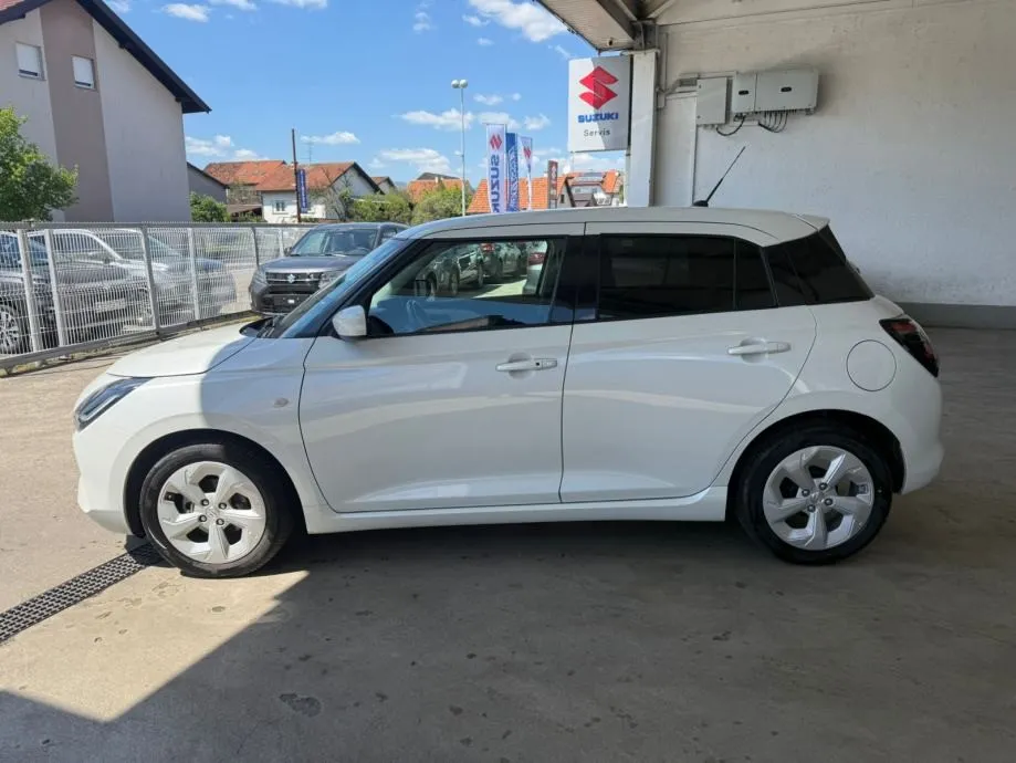 suzuki swift 1,2 - slika 3