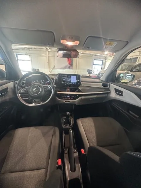suzuki swift 1,2 gl+ premium - dostupno odmah! - slika 14