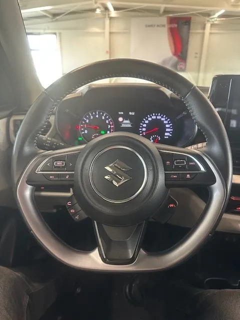 suzuki swift 1,2 gl+ premium - dostupno odmah! - slika 10