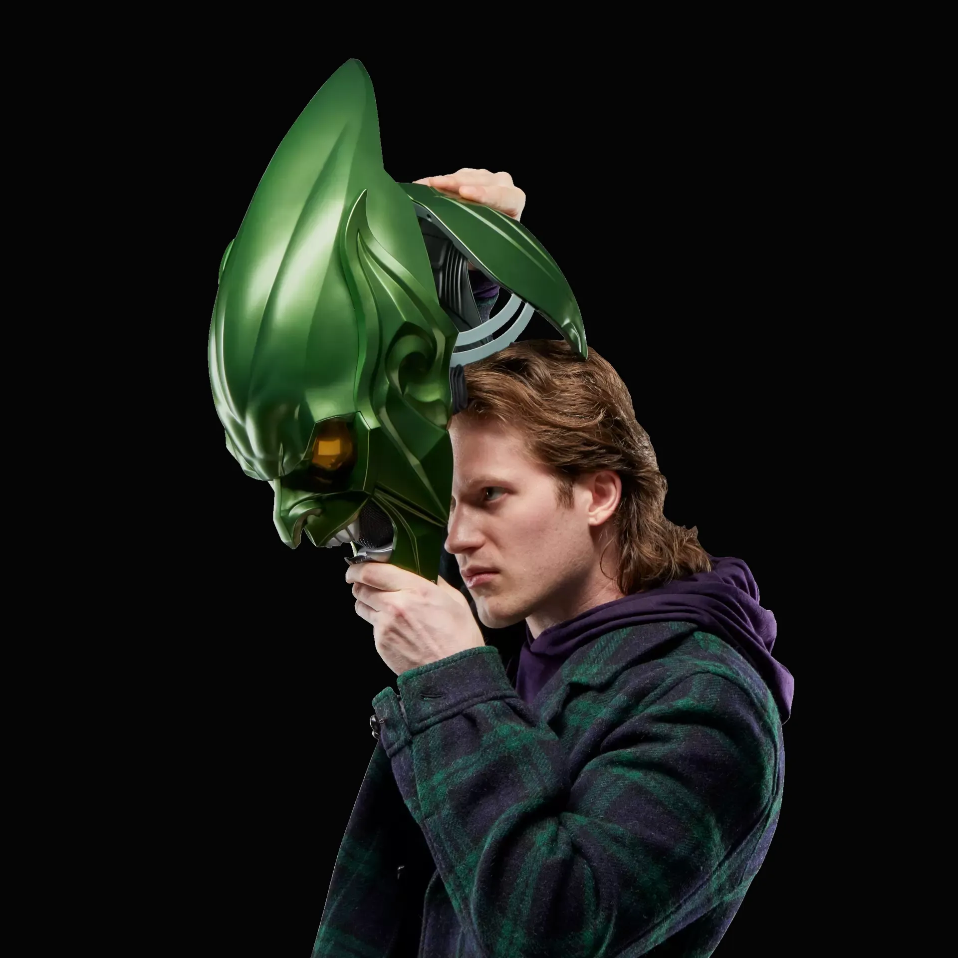 marvel legends series – green goblin premium roleplay helmet - slika 6
