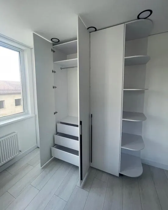 garderobni ormar - slika 3