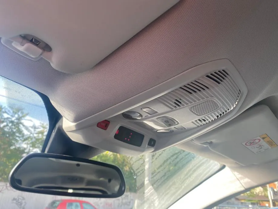 peugeot 5008 1,5 bluehdi automatik,tempomat, navi, 4x garancija! - slika 14