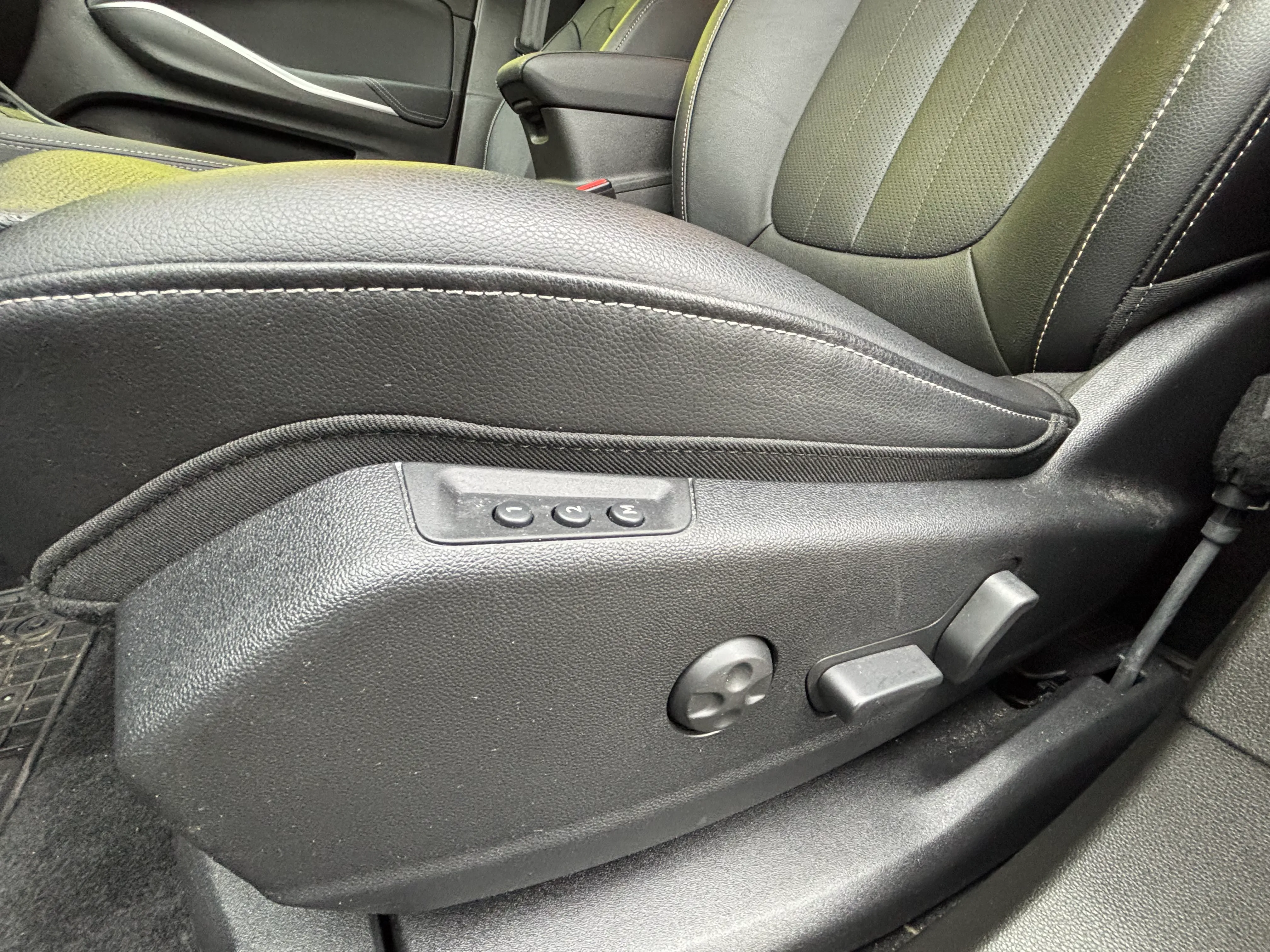 opel grandland ultimate 1,5 d at8 - slika 9