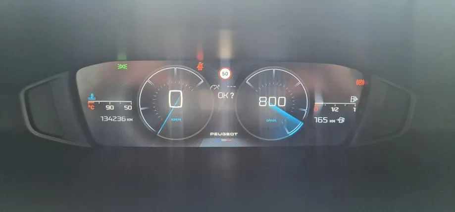 peugeot 308 hdi - 2022 - novi model - 130.000km - navi - reg 1 god !!! - slika 16