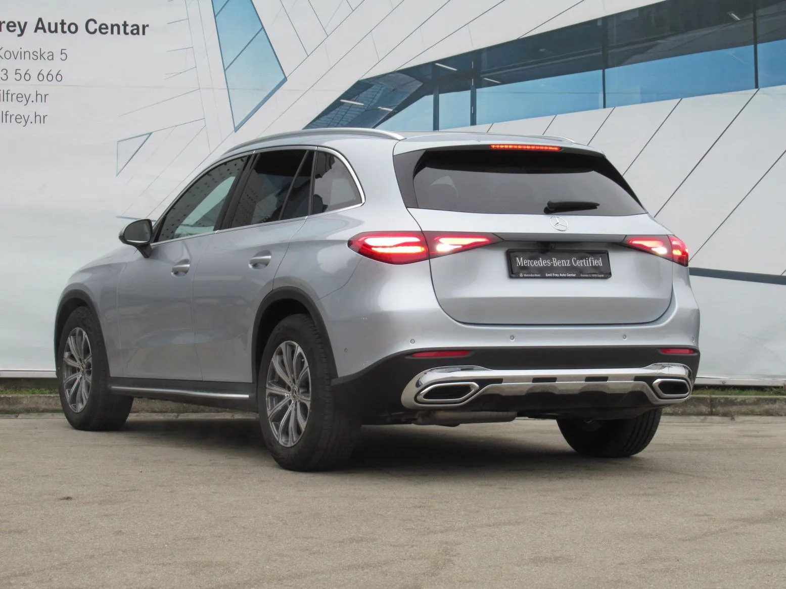 mercedes-benz glc 220 d 4matic avantgarde advanced plus - slika 7