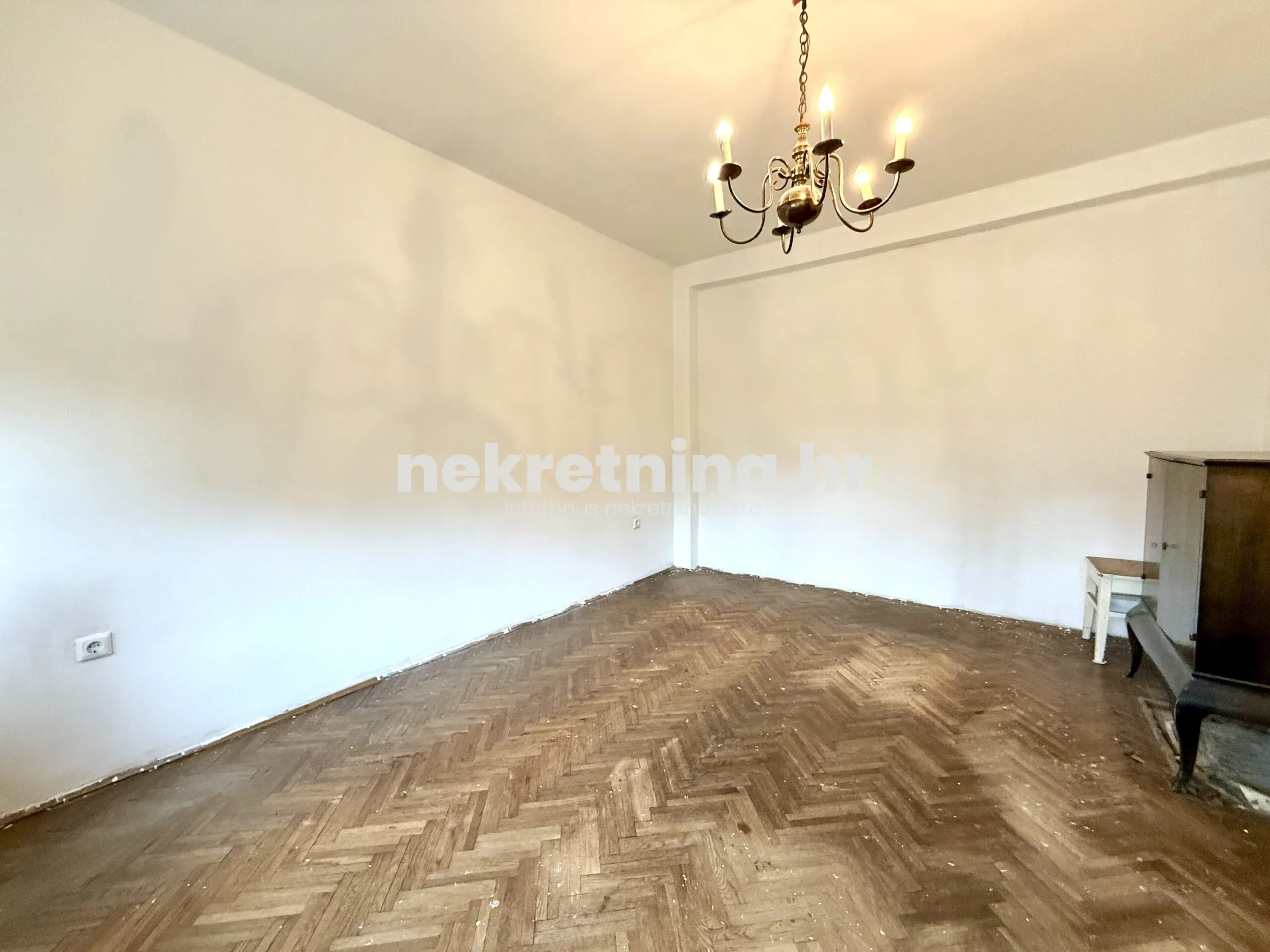 prodaja – jednosobni stan – donji grad – 35m2 - slika 4