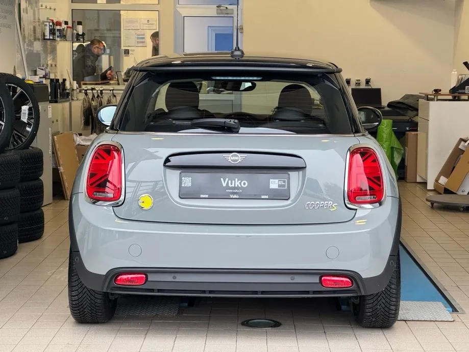 mini cooper se automatik - slika 5
