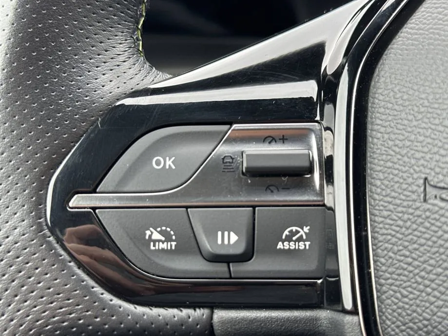 peugeot 308 1,2 130 ks * gt line * jamstvo 24 mj. * rezerviran - slika 25