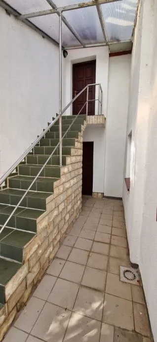 vir, kuća s 4 apartmana(182m2), 150 metara do plaže - slika 10