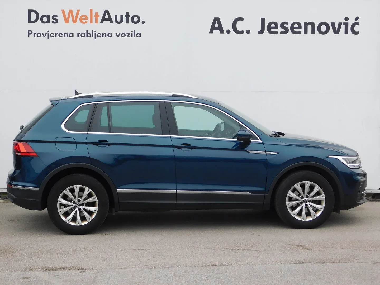 10785 volkswagen tiguan 2.0 tdi dsg life - slika 4