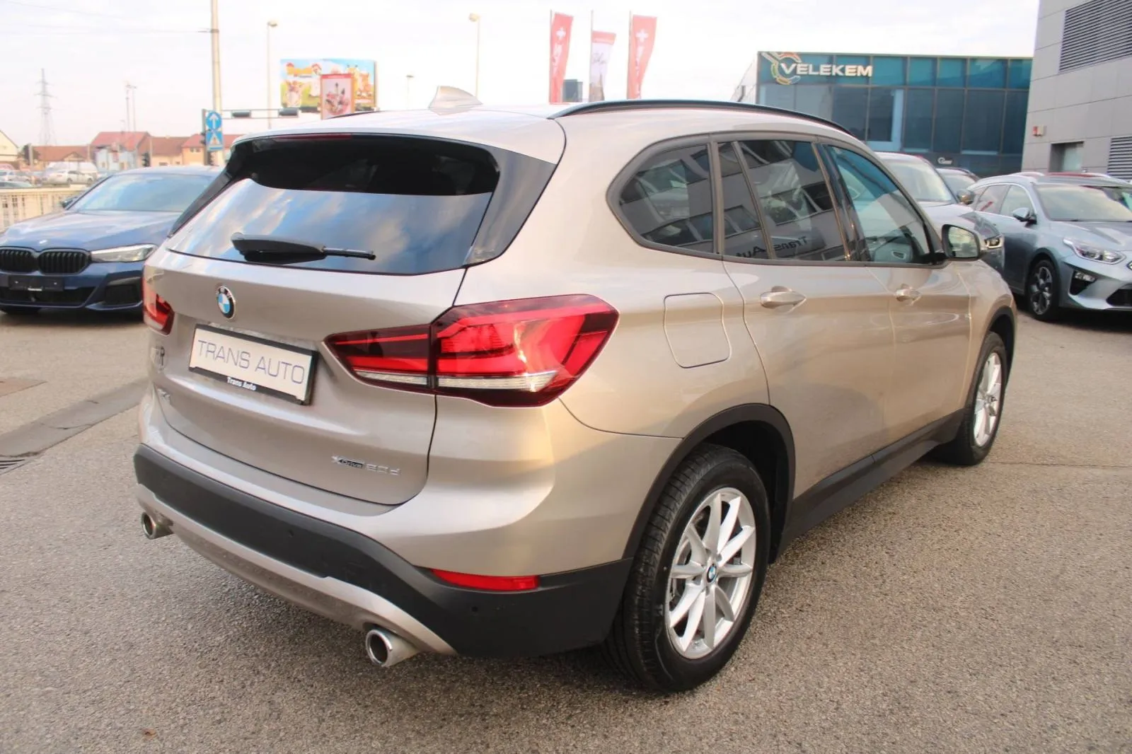 bmw x1 20d xdrive automatik *led, navigacija* - slika 5