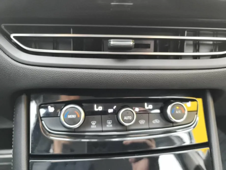 opel grandland design&tech aut 1.5d s/s,96kw - 7 godina garancije! - slika 21