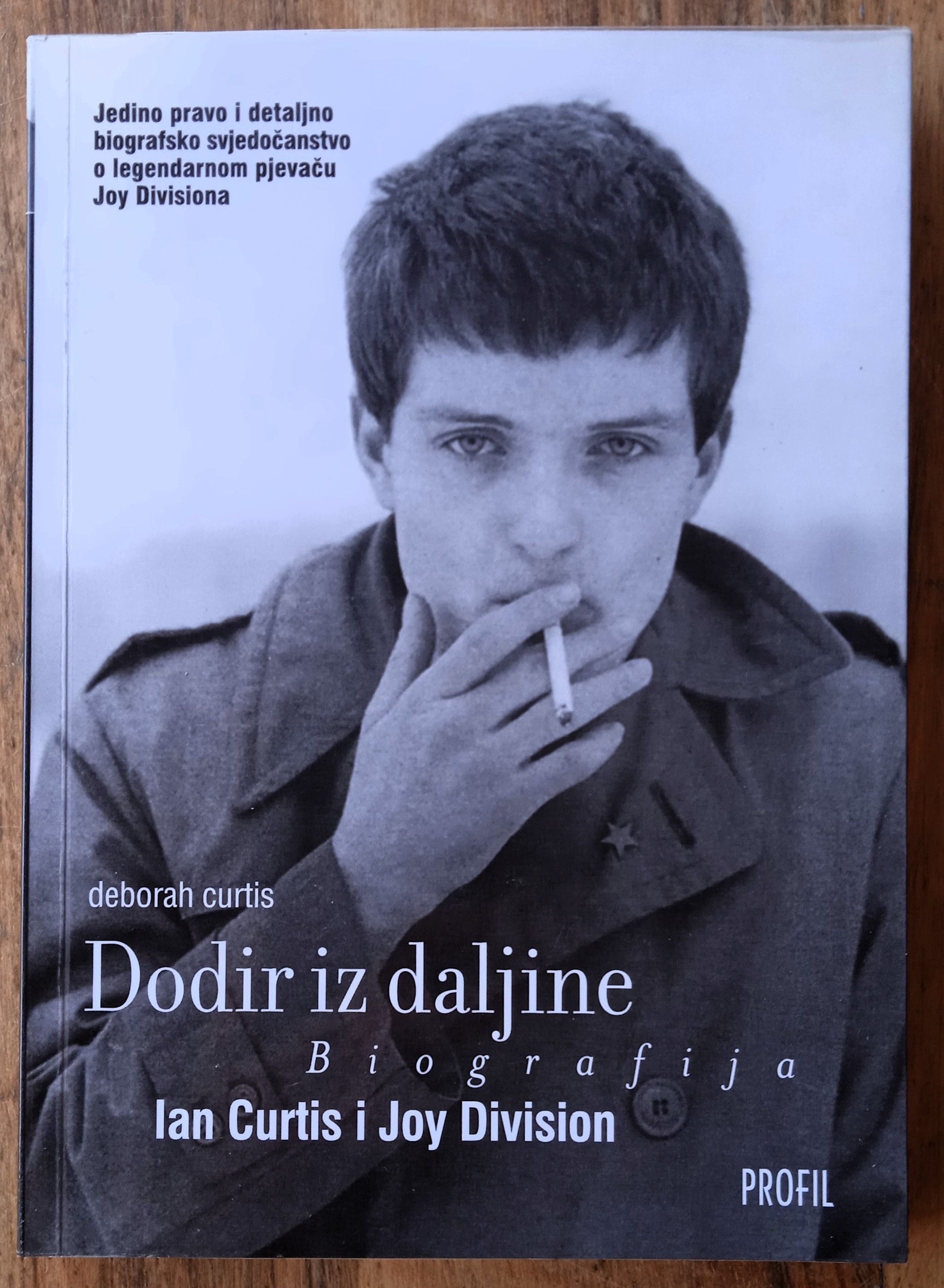 DODIR IZ DALJINE Biografija Ian Curtis Joy Division Deborah Curtis - Sisak