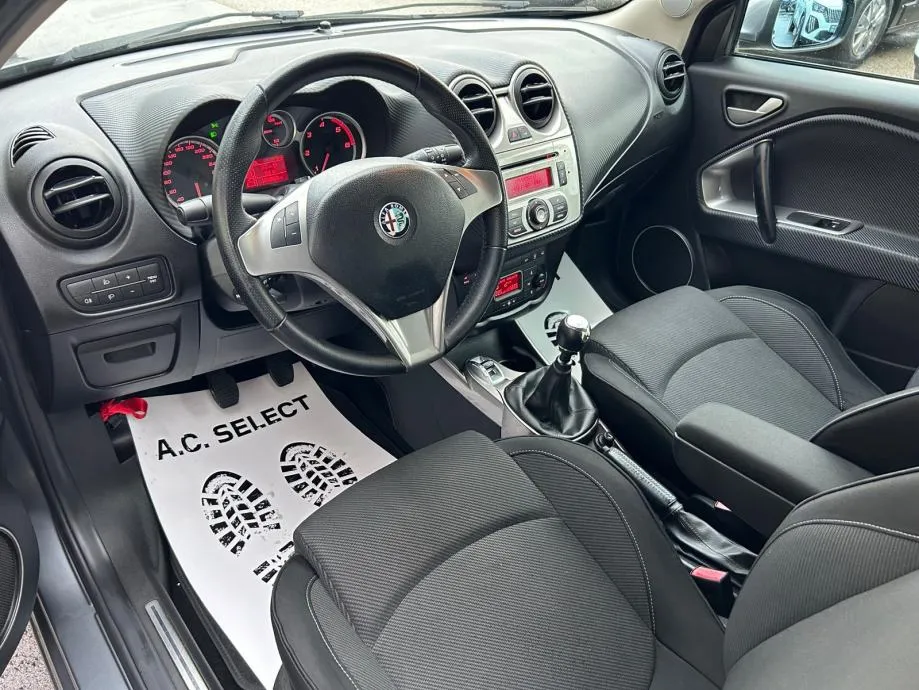 alfa romeo mito 1,6 jtdm - 100.000km - servis - garancija - reg 1 god! - slika 8