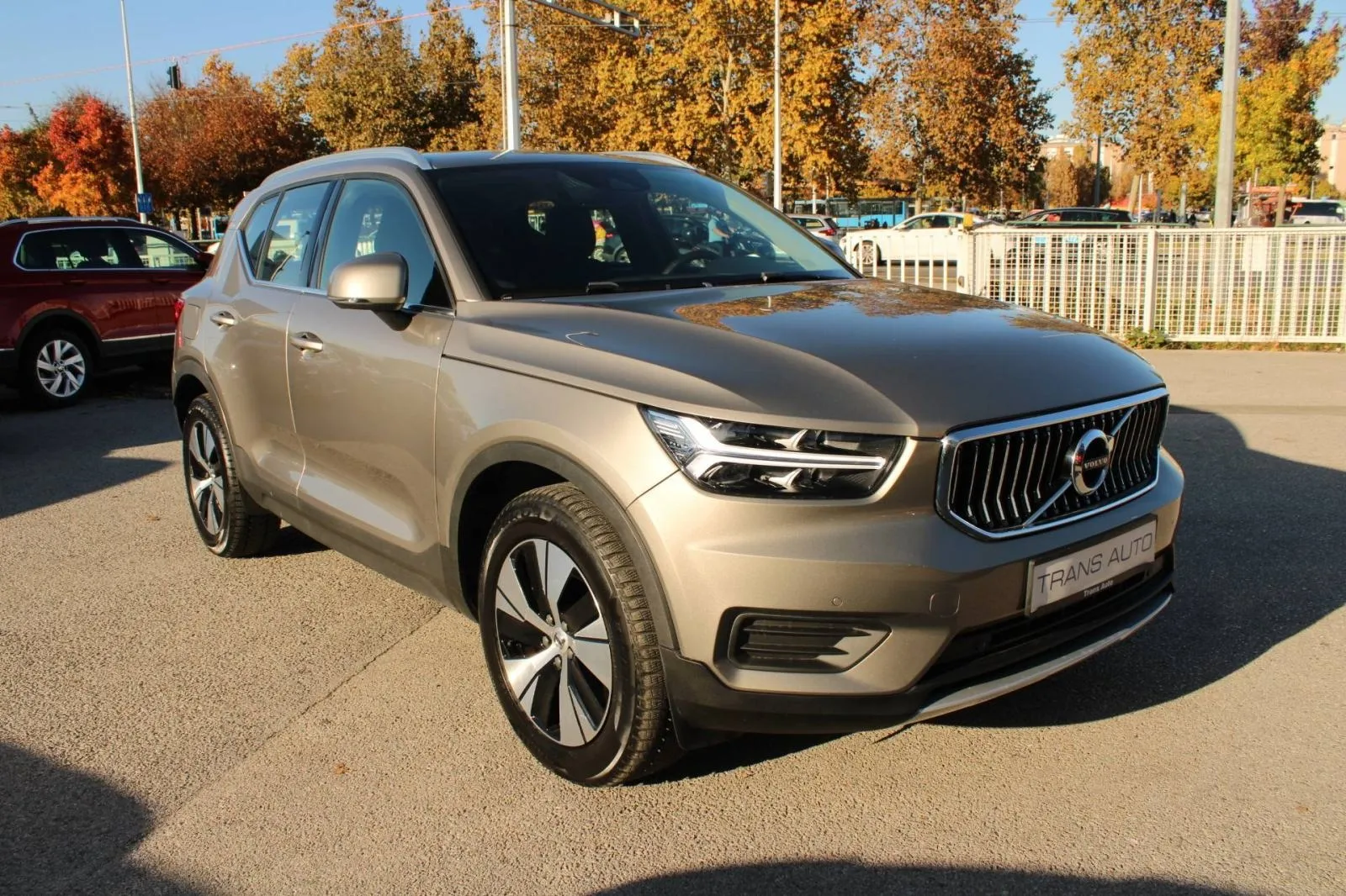 volvo xc40 t5 plug-in hybrid automatik *led, navigacija, kamera - slika 3