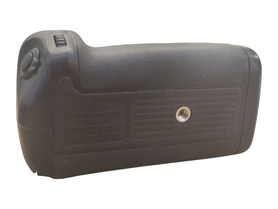battery grip nikon mb d11 / r1, rate! - slika 5