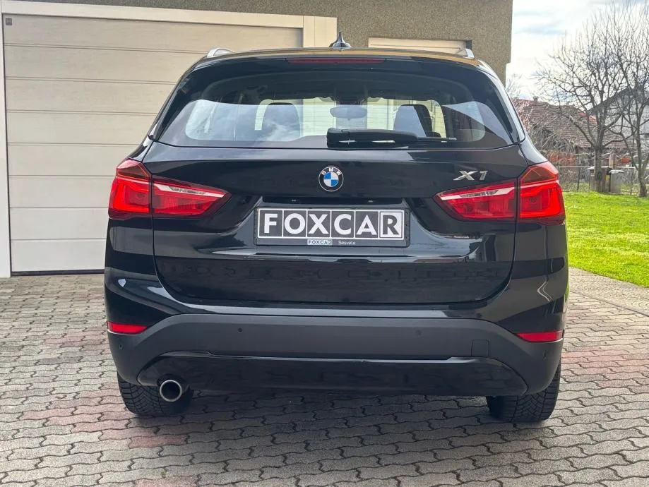 bmw x1 18d s-drive 150ks 2017 bixenon led navi mf - slika 8