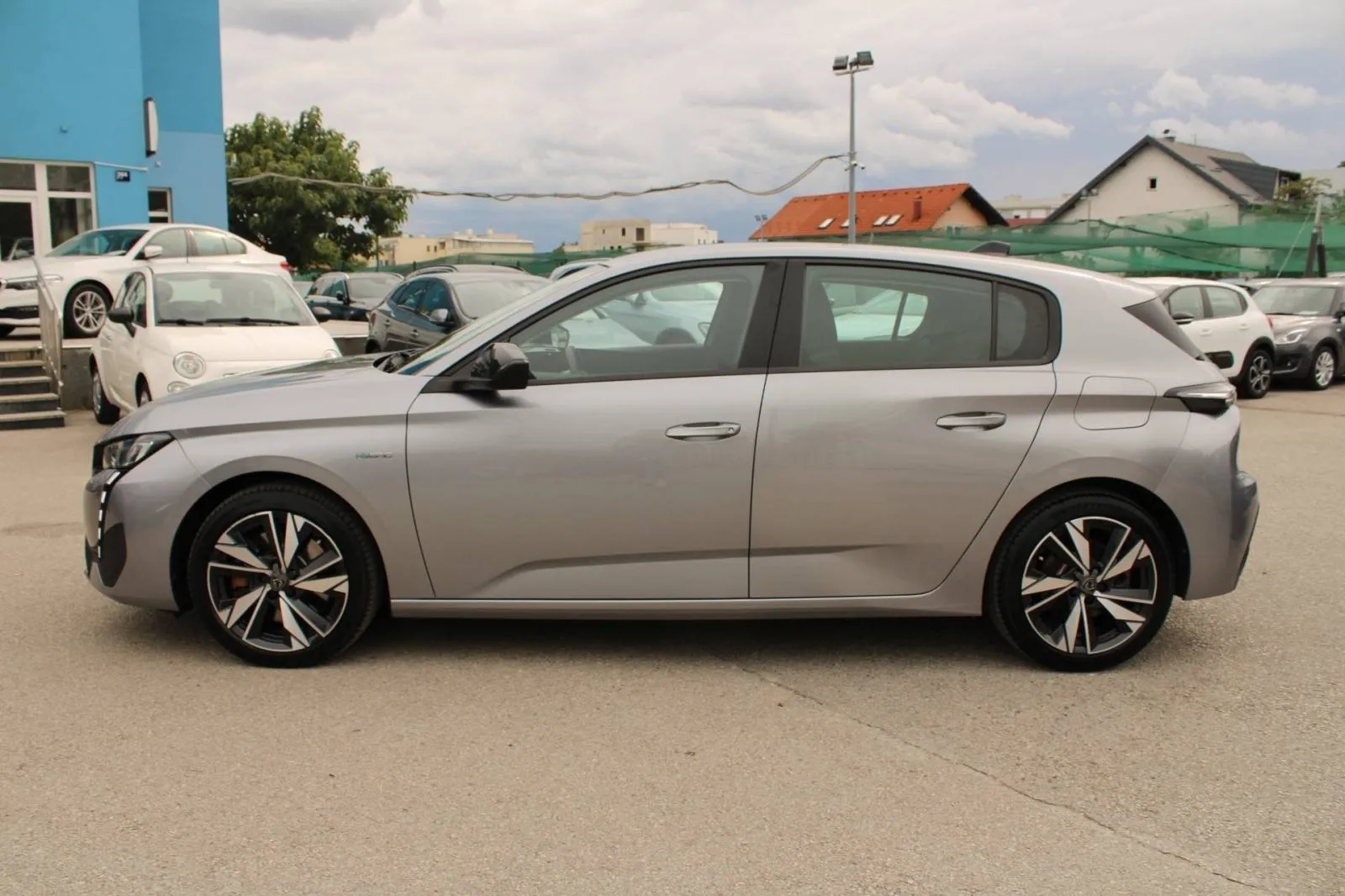 peugeot 308 1.6 plug-in hybrid 180 automatik *led, navigacija* - slika 9