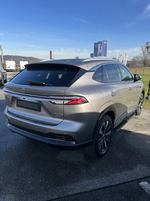 mg hs plug in hybrid+ - luxury - slika 3