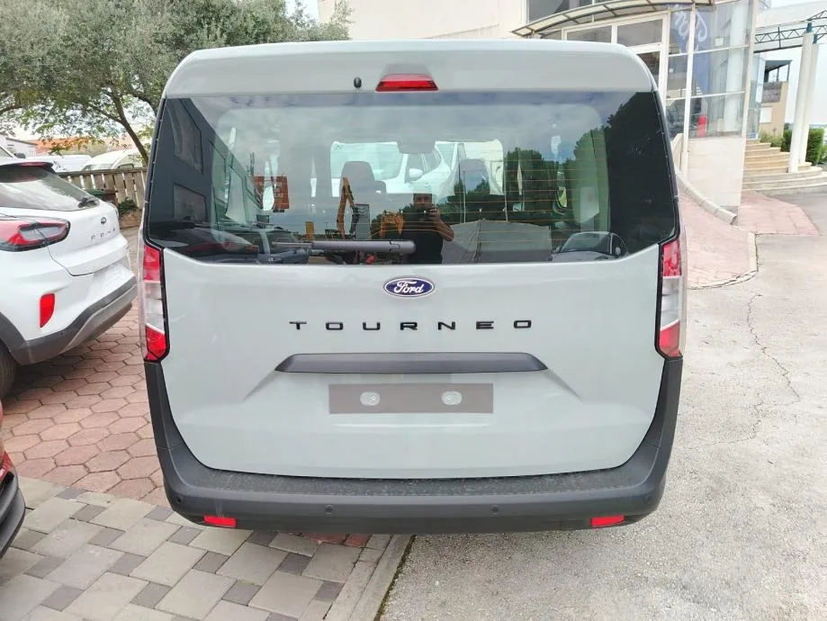 ford courier tourneo 1,0 ecoboost - slika 4