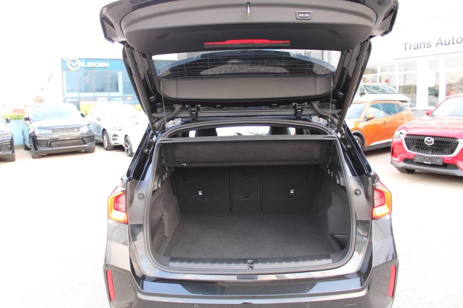 bmw x1 xdrive 23i m-paket automatik *led, navigacija, kamera* - slika 10