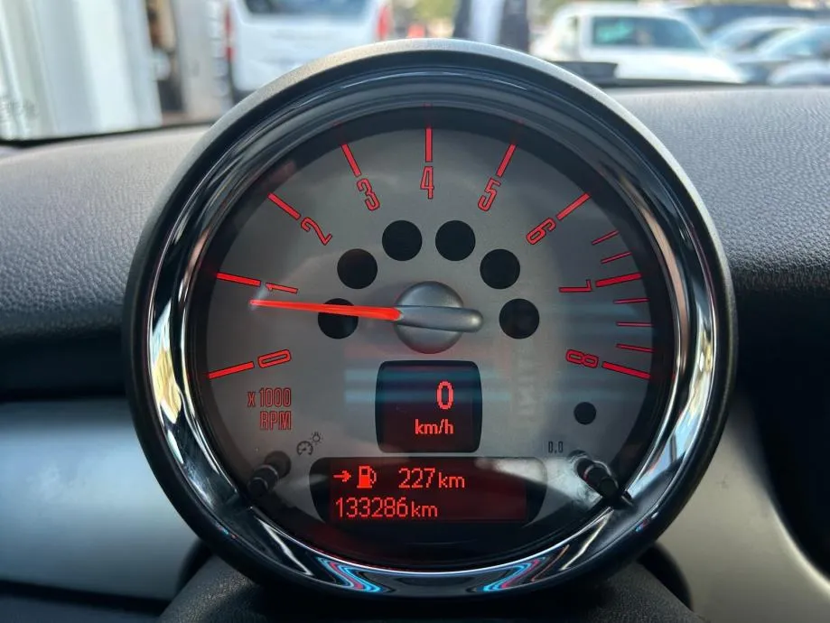 mini cooper 1.6i - 130000km - 2012 - servisna - garancija - reg 1 god - slika 12