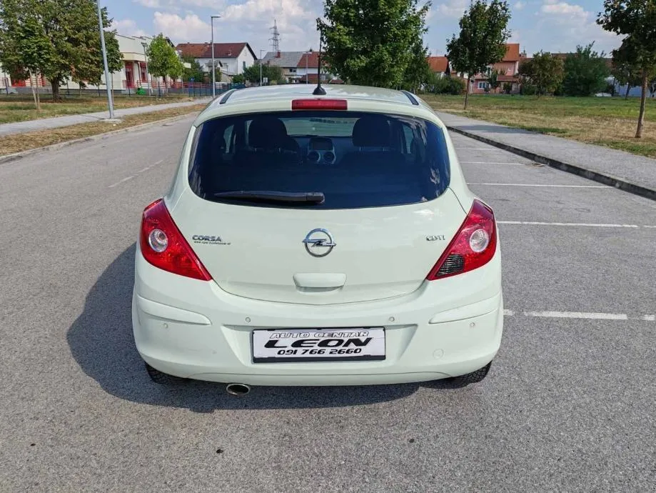 opel corsa 1,3 cdti,2011 god,143000 km,kartice - slika 5
