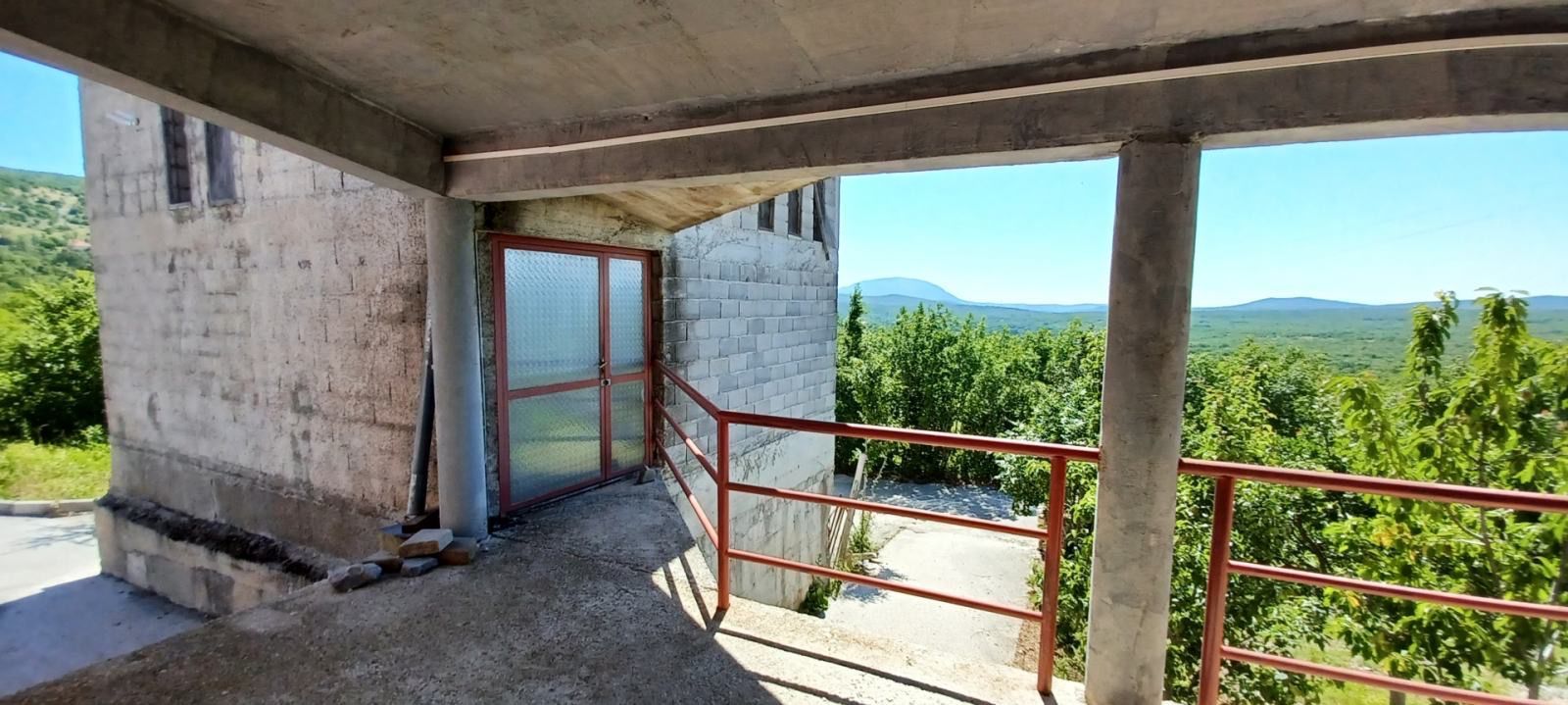 poslovno-stambena zgrada kamensko 768 m2 - slika 14
