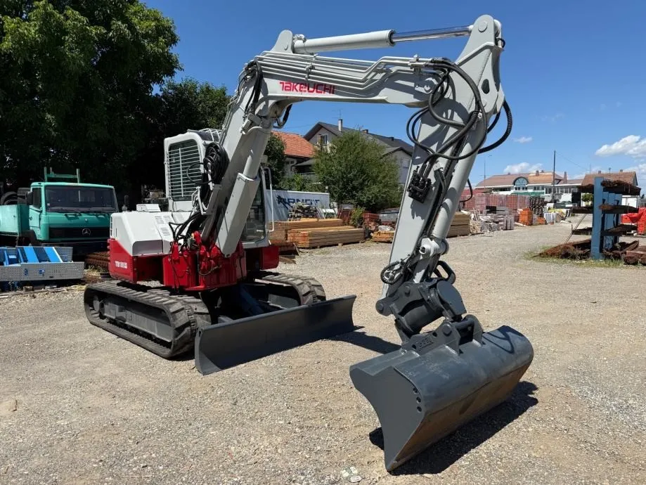 takeuchi tb180fr powertilt - slika 8