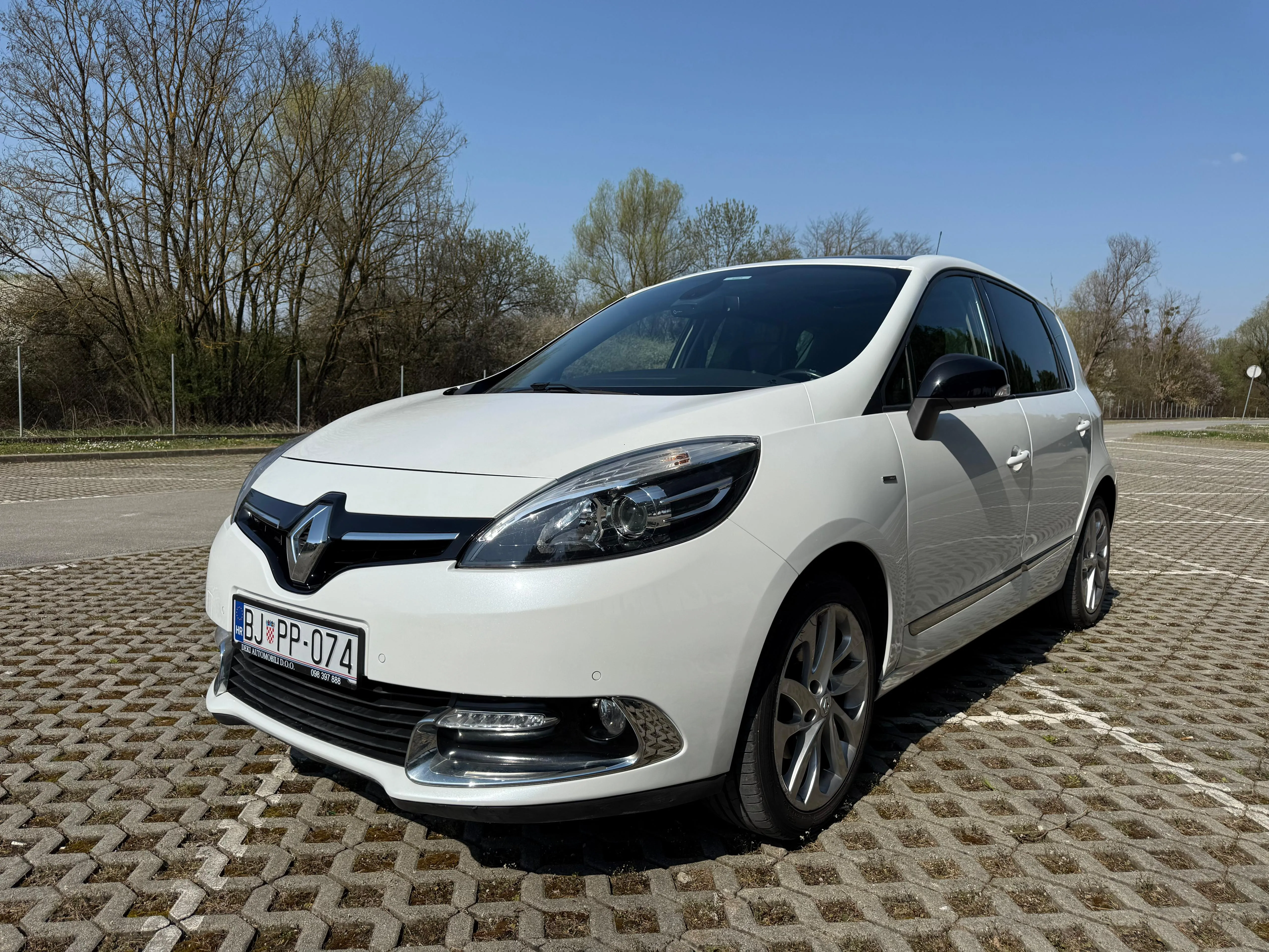renault scenic tce 130, bose, panorama, kamera, top - slika 3