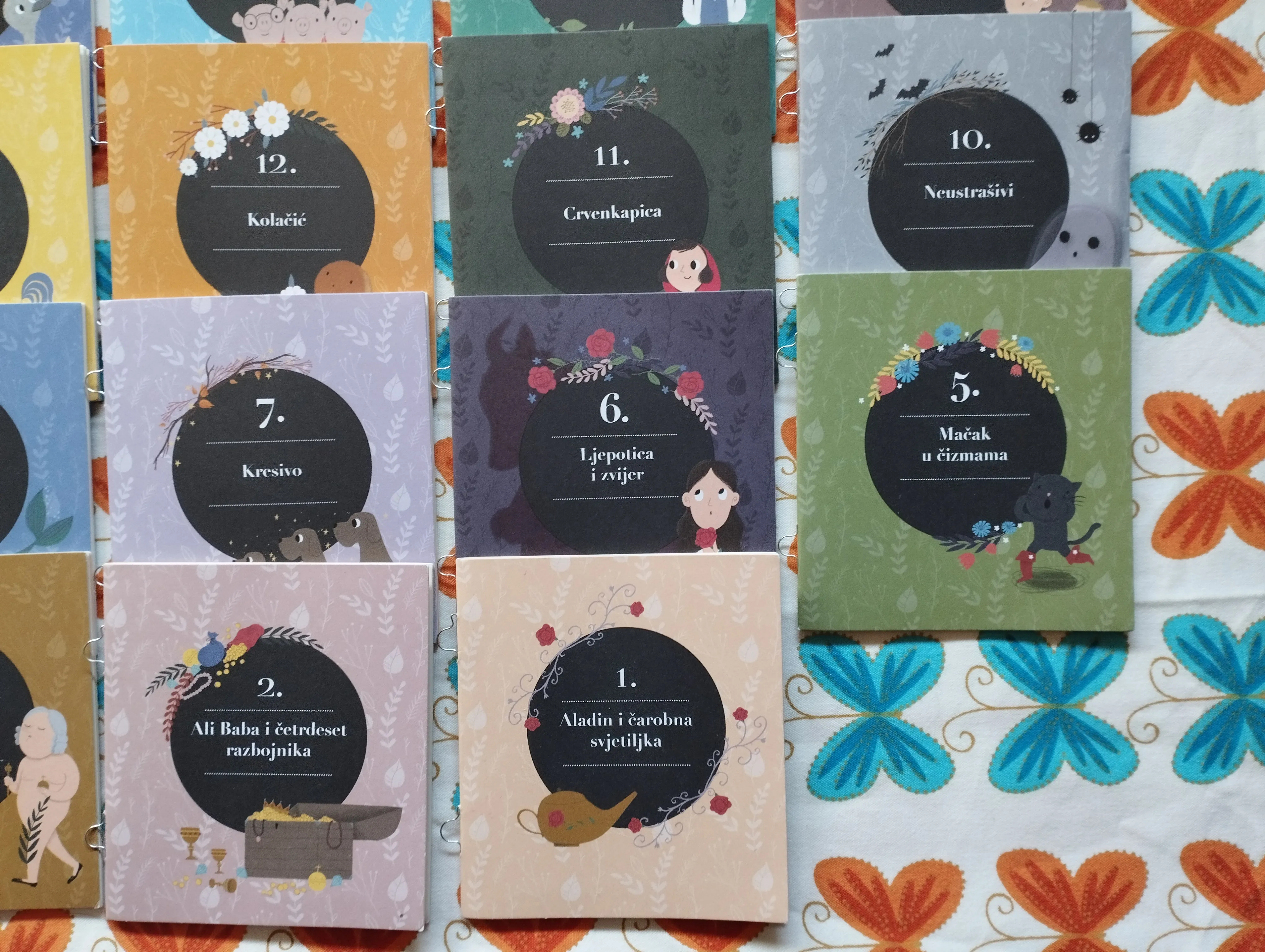 24 mini knjige priča sa ilustracijama tereza konupčikova - slika 5