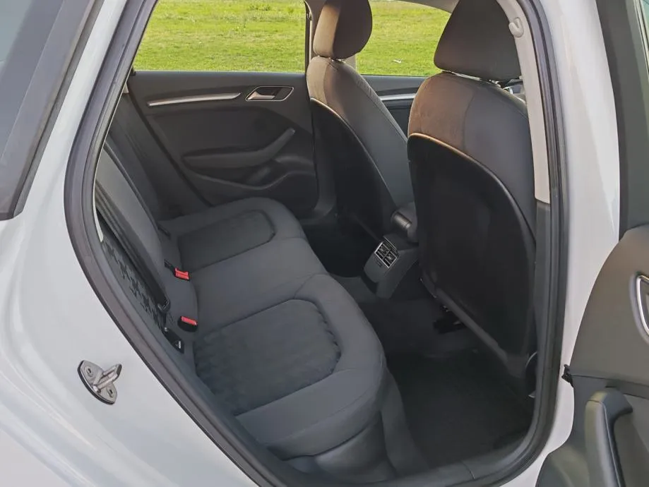 audi a3 1,6 tdi , 2015 g. 197000 km kartice 24/36 rata - slika 8