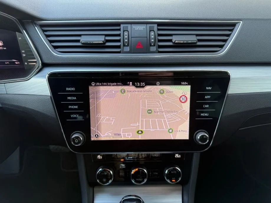 škoda superb 2.0tdi dsg °virtual°navi°led°leasing bez učešća° - slika 14