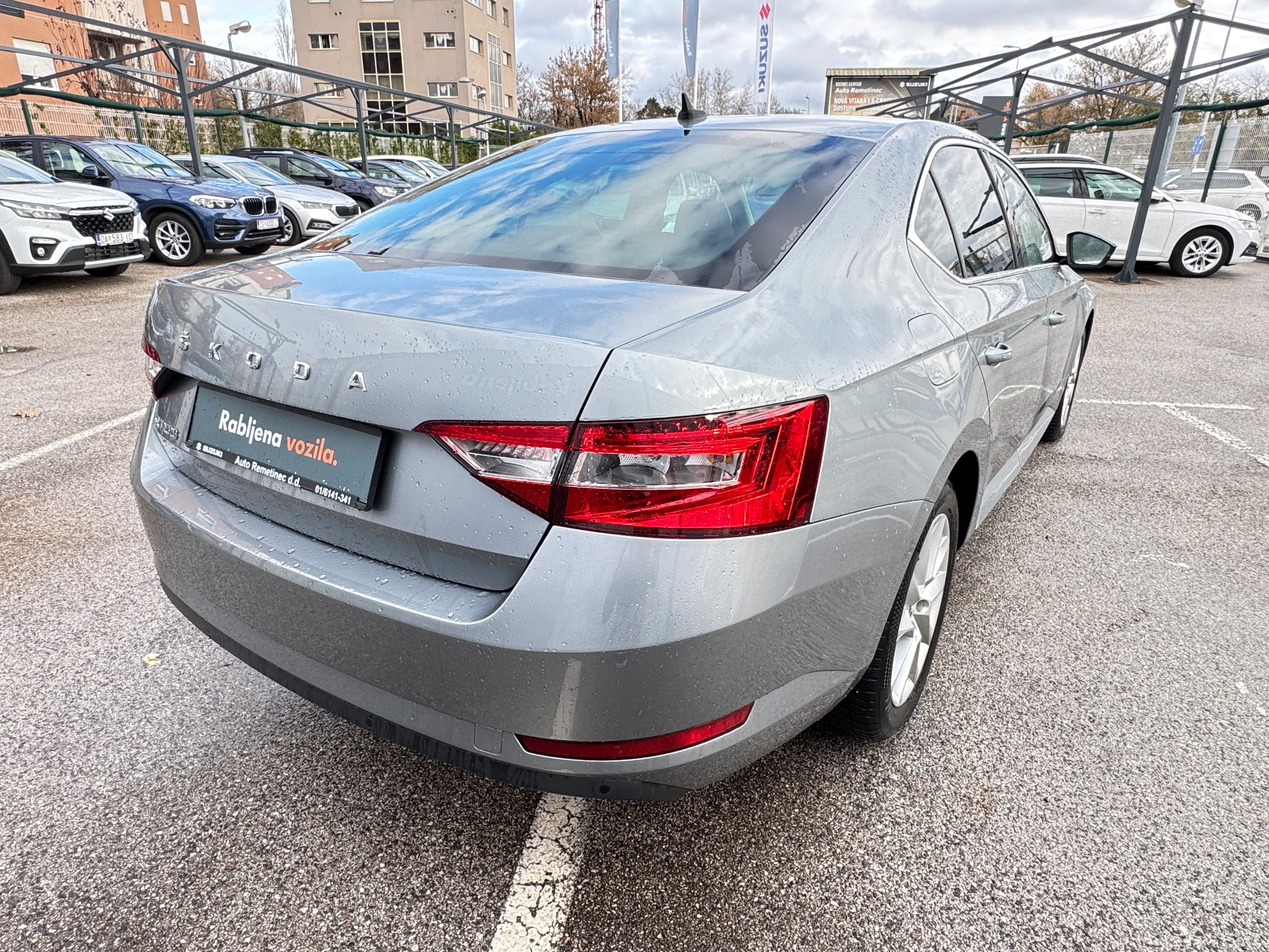 škoda superb 2,0 tdi dsg business - slika 4